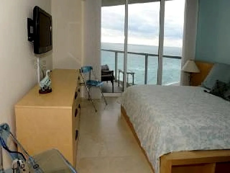 *****PAMPER Yourself!!! LUXURIOUS OCEANFRONT Condo***** Rental Lic # STR 00154 in Sunny Isles Beach, Florida, United States — photo 5