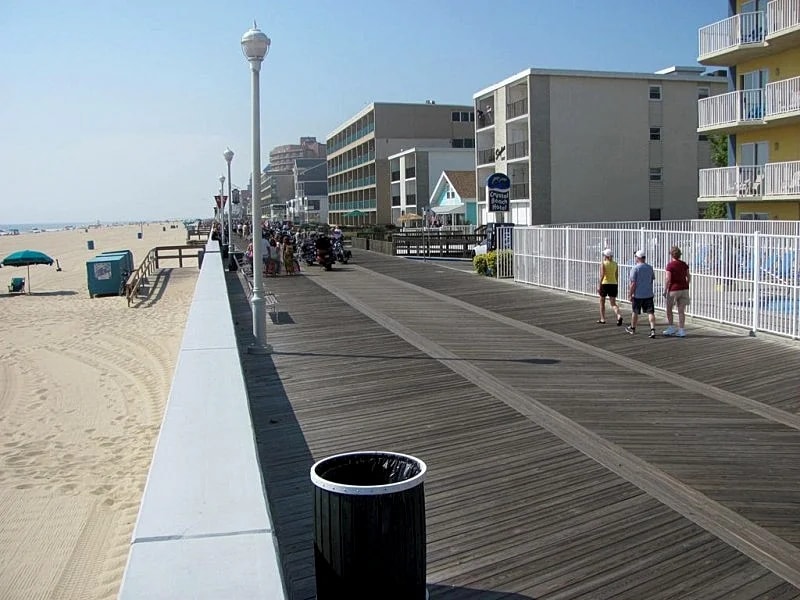 Commanding View From Direct Oceanfront Condo in Ocean City, Maryland, United States — photo 3