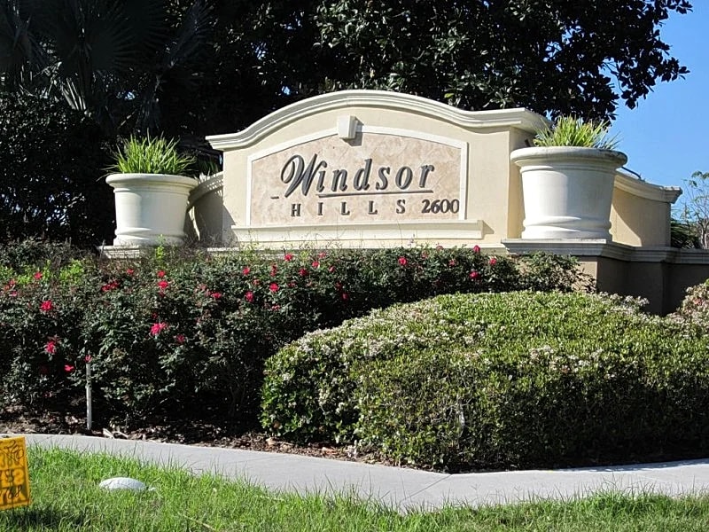 Windsor hill beautiful 3B/3B Town home--2 Miles to Disney in Kissimmee, Florida, United States — photo 2