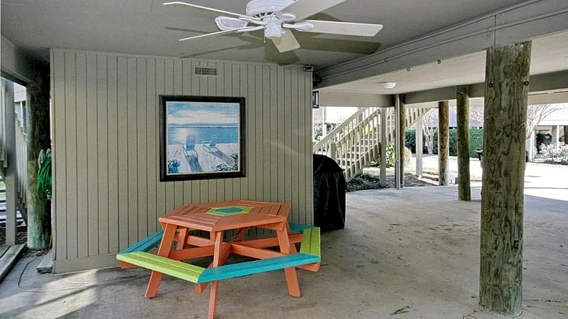 4 Bdrm, 3 Bath; privately owned, Myrtle Beach Vacation Cottage in Myrtle Beach, South Carolina, United States — photo 4
