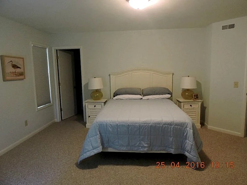 Big Lake Views Tims Ford Lake! Lots of space and great for family get togethers in Winchester, Tennessee, United States — photo 3