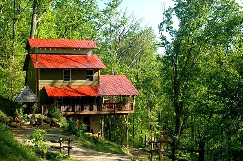 Enchanting, Family-Friendly, Outdoor Activities, Fire Pit, Indoor Slide in Asheville, North Carolina, United States — photo 2