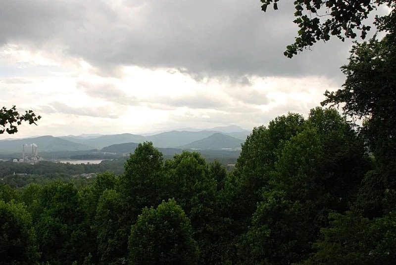 15 min to Biltmore Estate & downtown/Professionally cleaned (included in rate) in Royal Pines, North Carolina, United States — photo 4