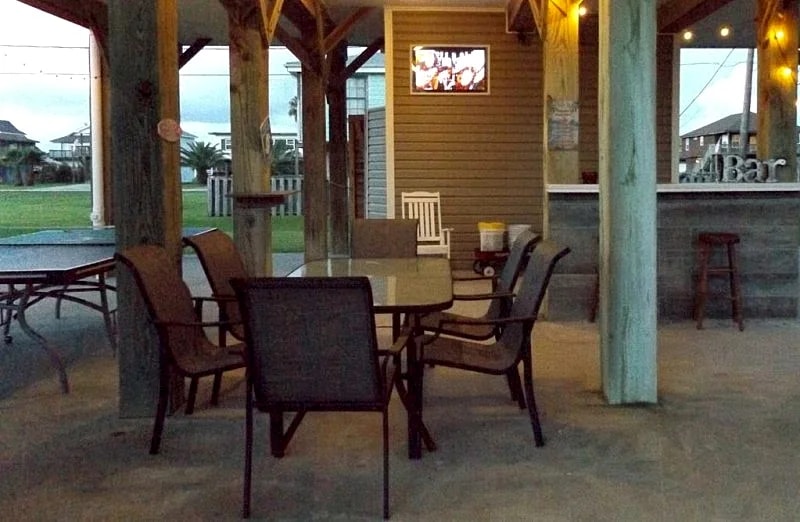 The Driftwood - Social Distance in Style, Perfect Location with Tiki Bar in Galveston, Texas, United States — photo 5