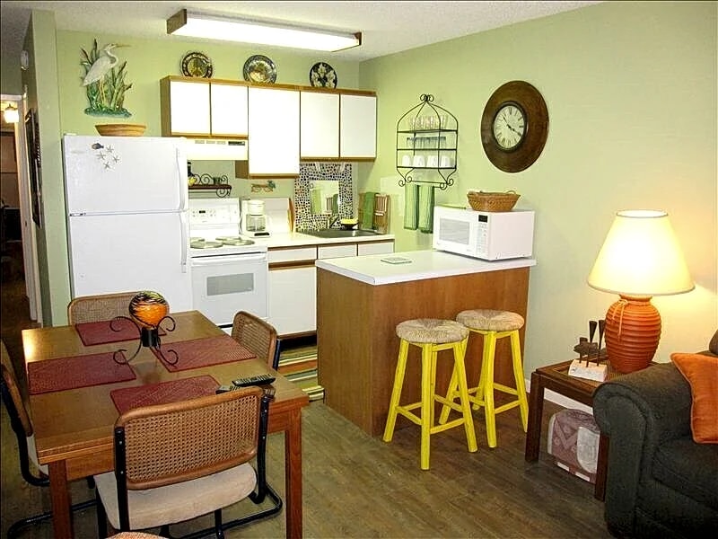 4 Min. Walk to Beach on Boardwalk! WiFi, 1st Floor & Parking Space in Port Aransas, Texas, United States — photo 3