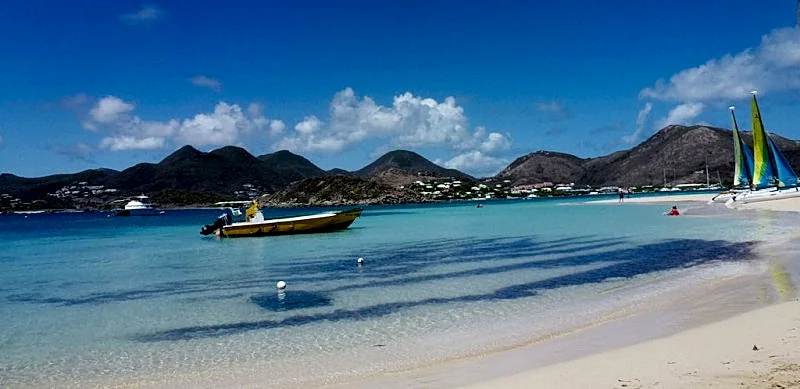Ocean Front European Style Luxury in Cul De Sac, Sint Maarten — photo 2
