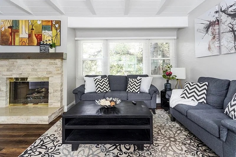 Stunning Gated Home near Universal Studios! in Van Nuys, California, United States — photo 4
