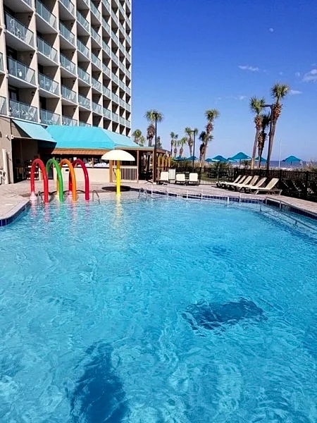 SALT THERAPY-New Listing- 2 Bedroom, 2 Bathroom full size condo