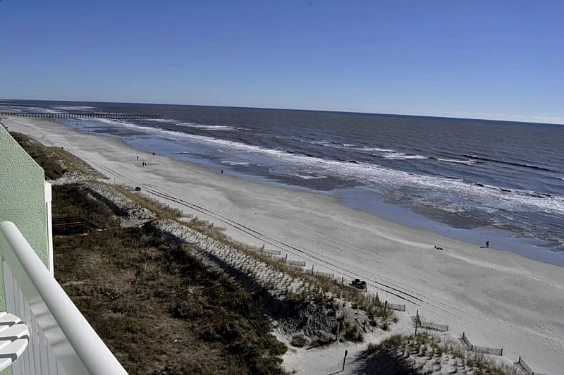 Paradise Pointe In Cherry Grove is Total Relaxation -Top Reviews! On the Beach in North Myrtle Beach, South Carolina, United States — photo 2