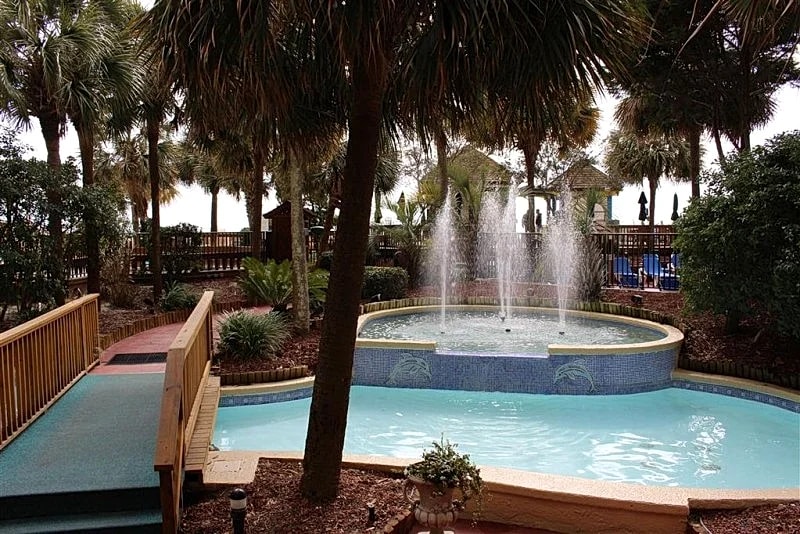 Recently Renovated Oceanfront Condo Fully Equipped! in North Myrtle Beach, South Carolina, United States — photo 3