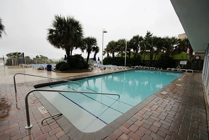 Renovated Oceanfront King Bed Suite - Perfect Getaway! in Myrtle Beach, South Carolina, United States — photo 3