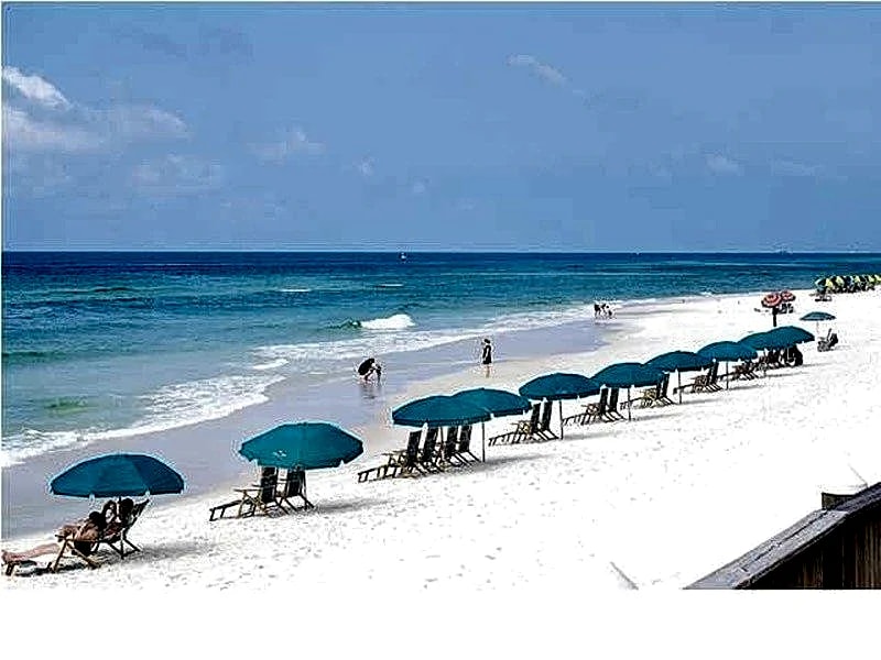 RENTING SPRING & SUMMER NOW - PALMS OF DESTIN - 12TH FLOOR POOL SIDE CONDO W/GREAT VIEWS in Destin, Florida, United States — photo 4