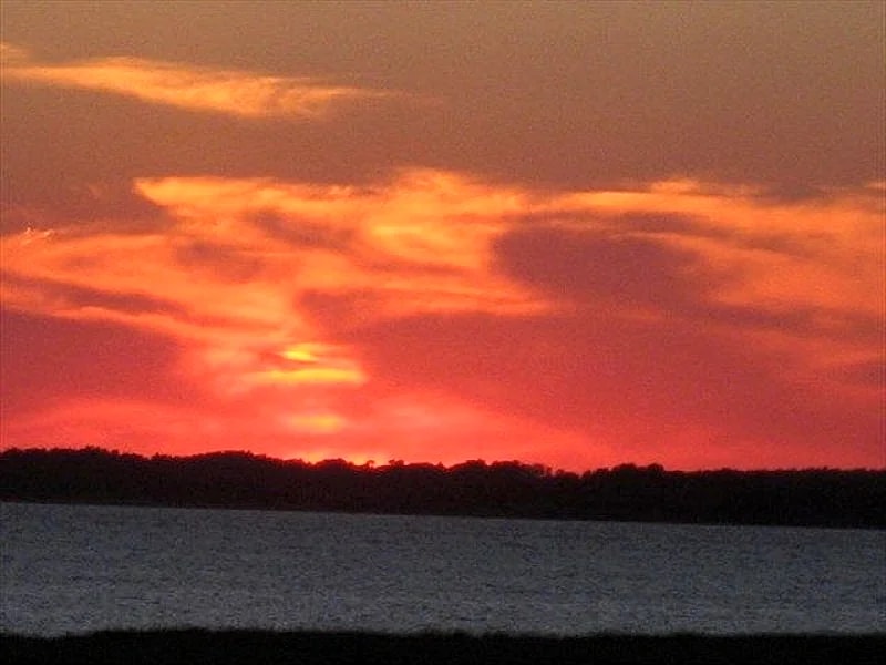 Large Bayfront Condo Private Balcony Fantastic Views of Bay and Sunsets Rooftop Pool/Sundeck in Ocean City, Maryland, United States — photo 2