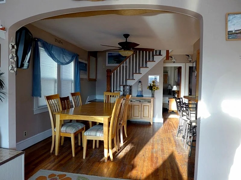 Beachy Home, 1/2 Block From Beach & Boards! in Wildwood, New Jersey, United States — photo 3
