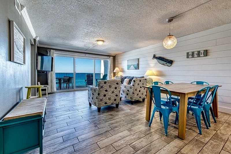 B502 | Beachfront with Beach Service, Pool, & WiFi in Miramar Beach, Florida, United States — photo 3