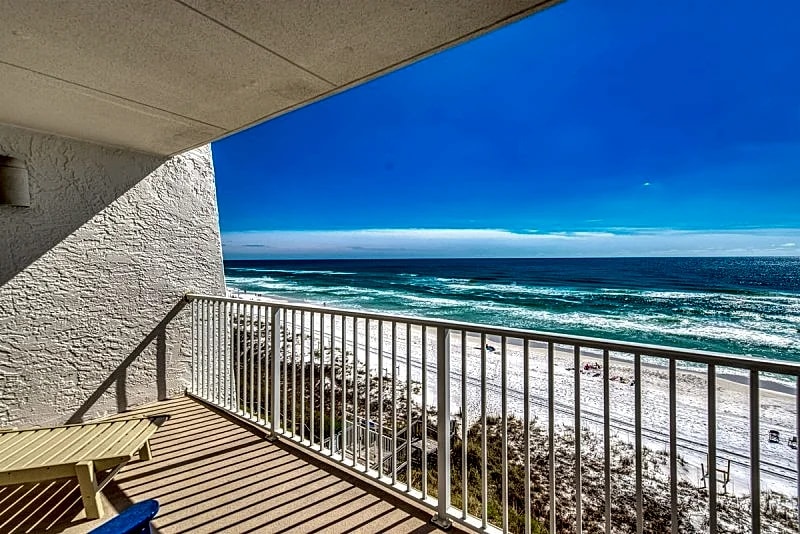 B504 | Beachfront with Beach Service, Pool, & WiFi in Miramar Beach, Florida, United States — photo 3