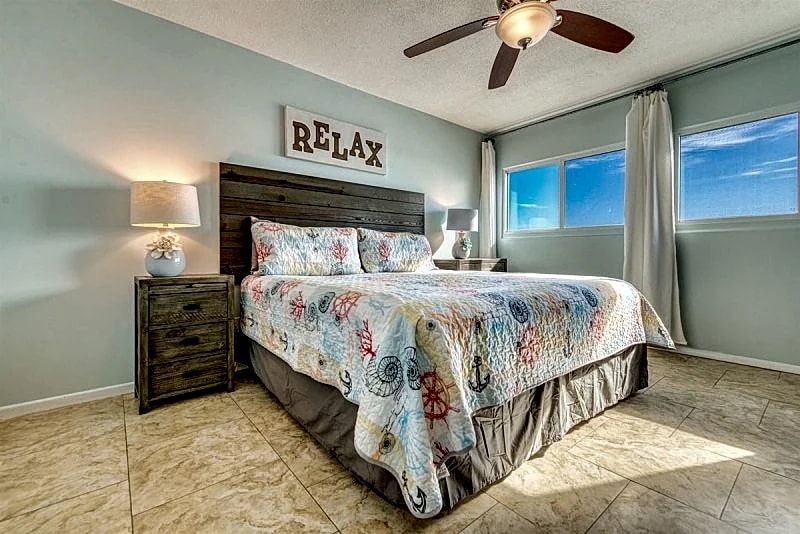 C602 | Beachfront with Beach Service, Pool, & WiFi in Miramar Beach, Florida, United States — photo 3