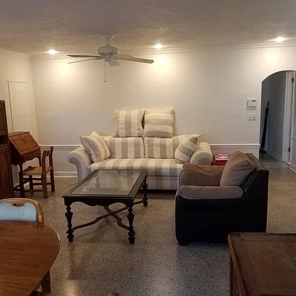 Large furnished 2/1 with washer/dryer and carport in Lake Worth Beach, Florida, United States — photo 2