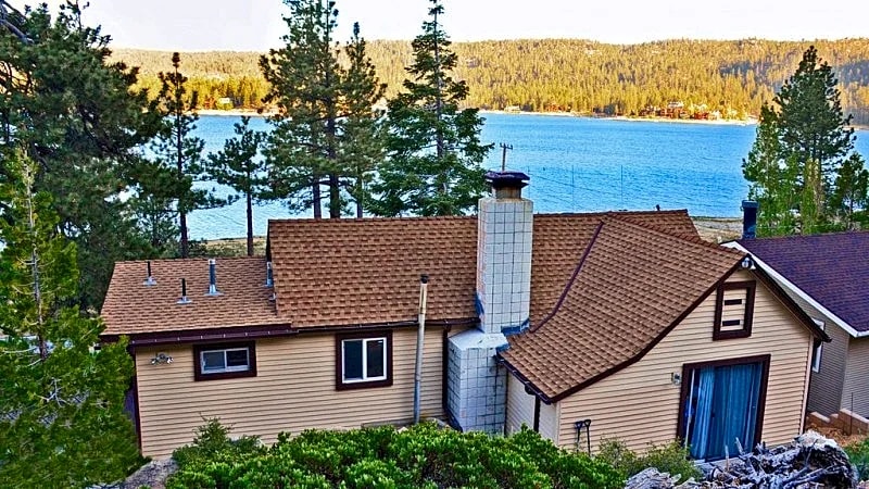 Big Bear's Most Unique Location! Amazing View, Wood Fireplace, Backs To Mountain in Fawnskin, California, United States — photo 2
