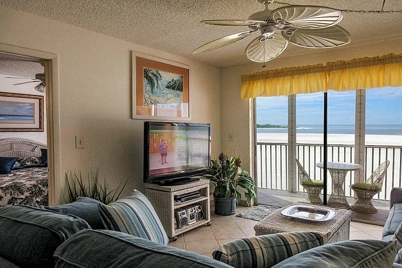 PARADISE/PRIVATE BEACH/POOL&WIFI in Fort Myers Beach, Florida, United States — photo 4