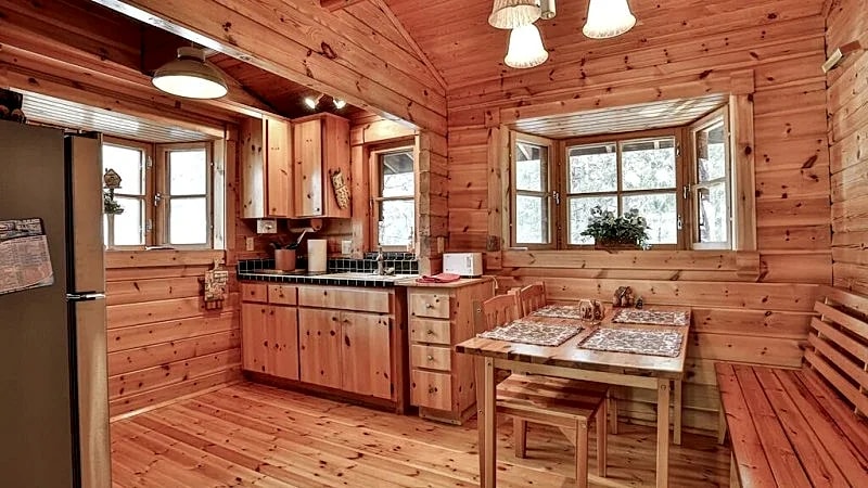 REDUCED PRICE!!! BBQ + DECK+ SWISS CHALET in Crestline, California, United States — photo 3