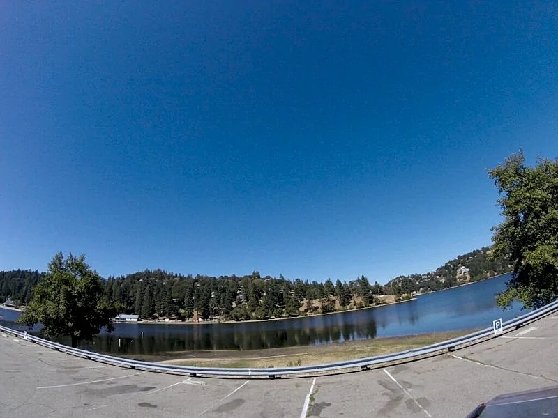REDUCED PRICE!!! COZY CABIN BY THE LAKE+BBQ+DECK+VIEW in Crestline, California, United States — photo 3