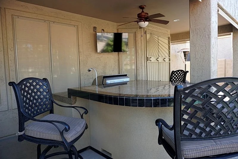 Private Desert Oasis with Tropical backyard,Heated Pool Included, Built-in Grill in Surprise, Arizona, United States — photo 4