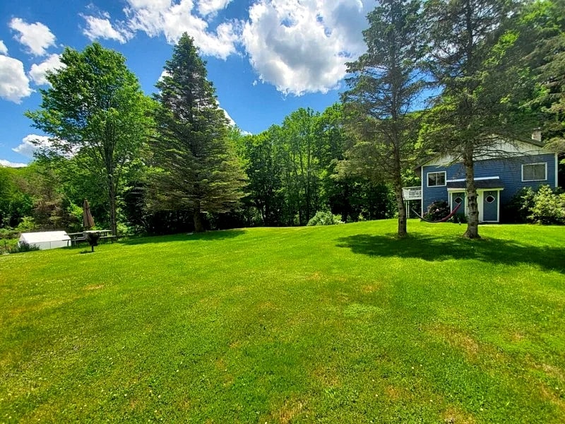 Close to skiing in Windham and Hunter, zip line, hiking, lakes, 20+restaurants in New York, United States — photo 2