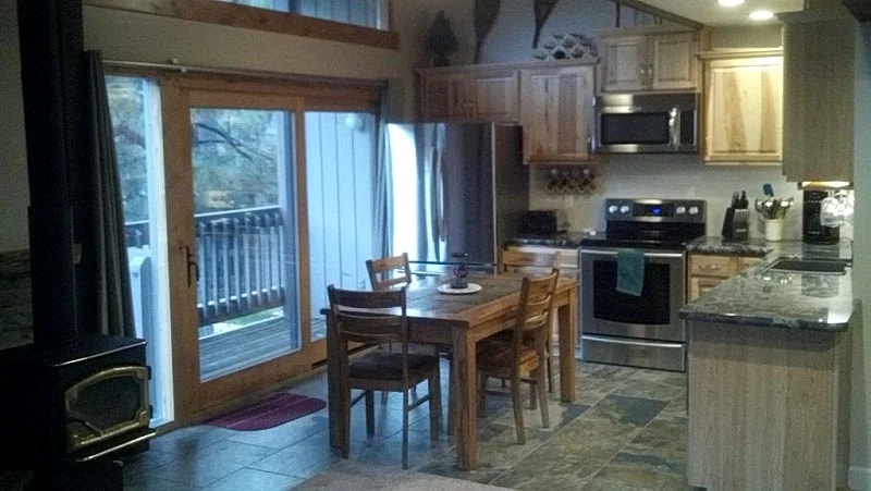 First-Class Luxury Townhome, Restaurant Row, across from Grumpy's and CJ's in Mammoth Lakes, California, United States — photo 3