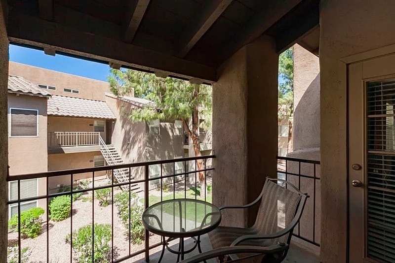 Gorgeous Scottsdale 2 Bdrm Condo in Scottsdale, Arizona, United States — photo 3