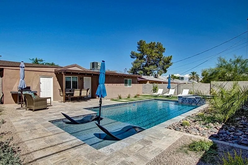 Old Town Scottsdale With Backyard Oasis! in Scottsdale, Arizona, United States — photo 2