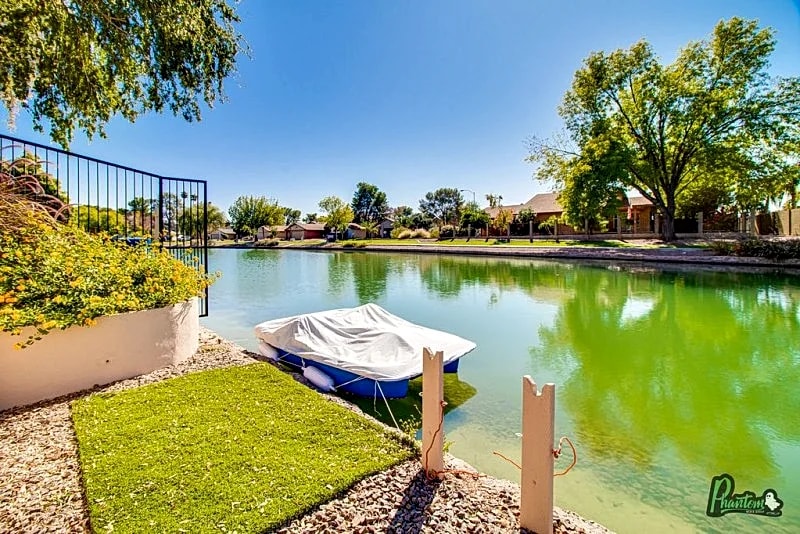 Lakefront Paradise in Great Mesa Neighborhood! in Mesa, Arizona, United States — photo 3