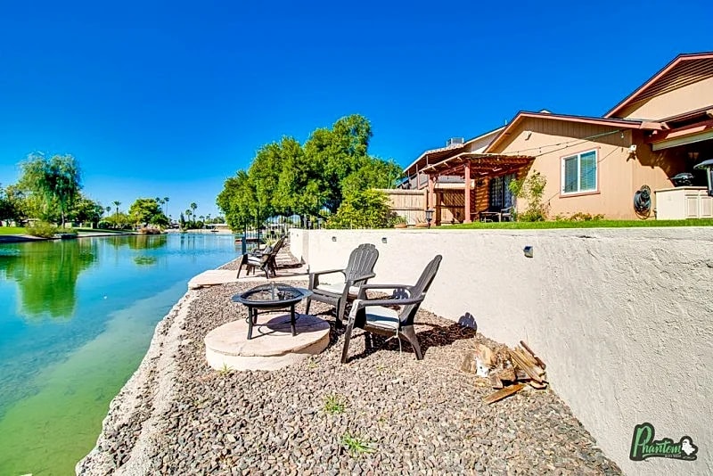 Lakefront Paradise in Great Mesa Neighborhood! in Mesa, Arizona, United States — photo 4