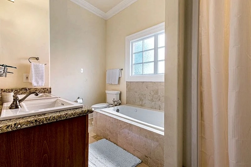 Come Stay in the Marigny With Discounted Rates!! in New Orleans, Louisiana, United States — photo 2
