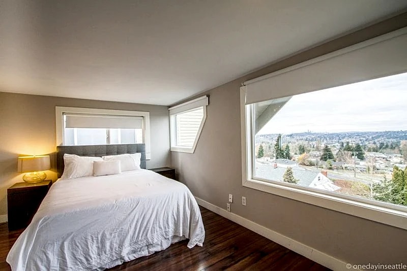 Craftsman With Breathtaking View Of Downtown Seattle in Seattle, Washington, United States — photo 4