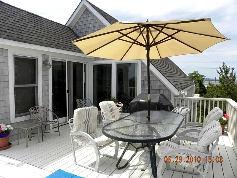 Hampton's Beach House With Dunes, Views & Ambiance! Ocean & Bay Beaches! in Amagansett, New York, United States — photo 1
