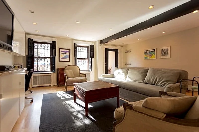 Spacious modern and Clean 2 BR Garden Floor Apt in Brooklyn, New York, United States — photo 2