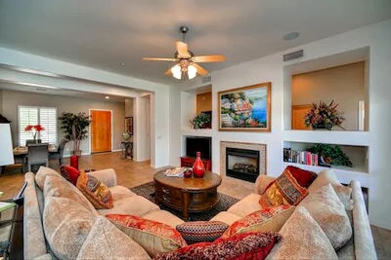 Luxury 4 Beds 3 Bath + TV Rm Private Pool. View! Golf & Trails. Great Location! in Scottsdale, Arizona, United States — photo 5