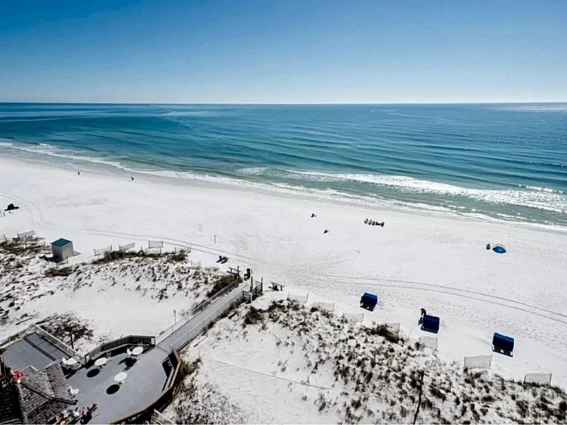 BEACHFRONT | Oceanfront | Remodeled | Amazing!! Pools OPEN! in Destin, Florida, United States — photo 2