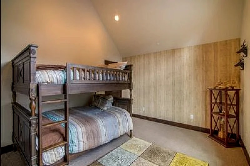 Schaffers Mill, Ski Lease or long term lease available. in Truckee, California, United States — photo 4