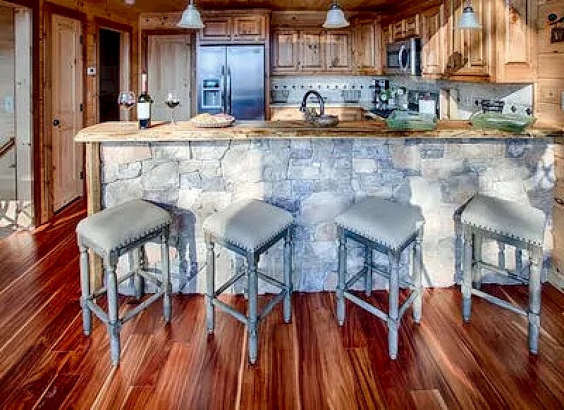BREATHTAKING VIEWS & DESIGNER LUXURY- ASKA ADVENTURE AREA in Blue Ridge, Georgia, United States — photo 3