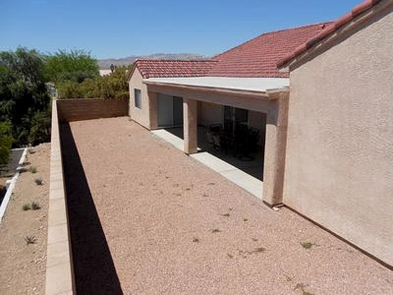 Quiet and Spacious 4-br home - Safe Neighborhood - SNOWBIRDS WELCOME in Bullhead City, Arizona, United States — photo 4