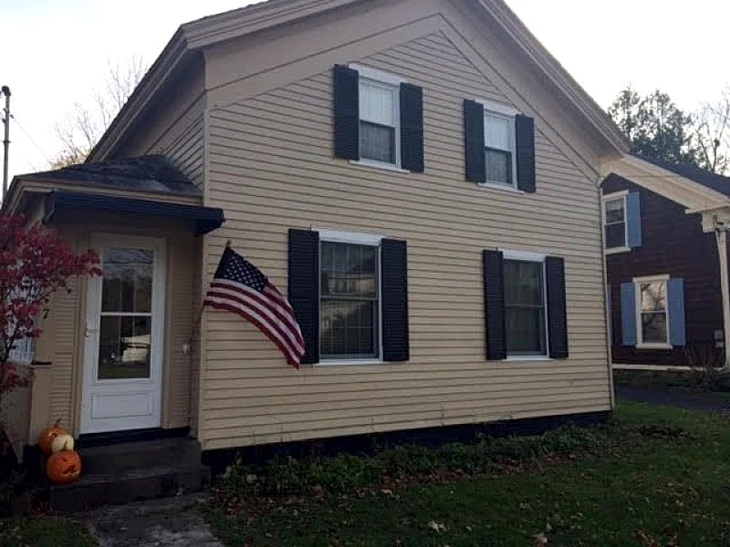 Spacious Home on Quiet Side Street in Downtown Hamilton