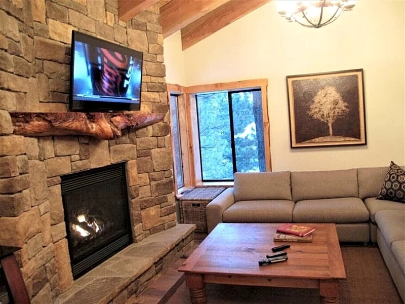 Mammoth Village Retreat w/3br+loft+4ba+2br nooks. Fits multi-families in style! in Mammoth Lakes, California, United States — photo 5