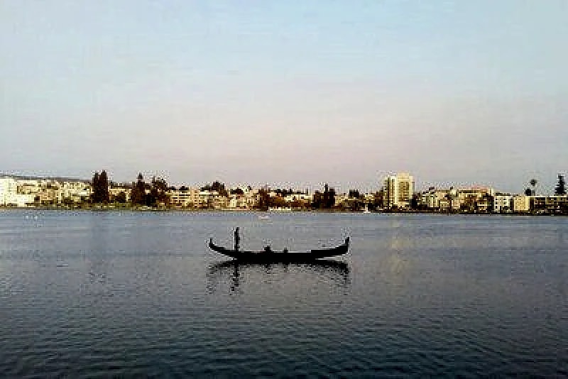 Lake Merritt Studio Apt # 5 Great Location & Value in Oakland, California, United States — photo 2