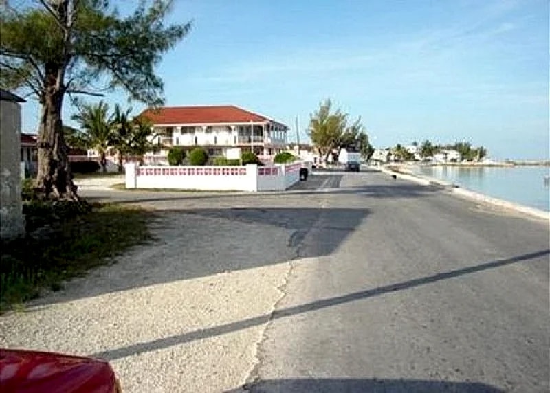 Private and Secluded Beachfront House on Deserted Pink-Sand Beach in Eleuthera, Bahamas — photo 2