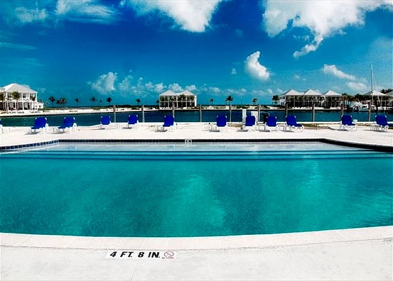 Luxurious Two-bedroom Villa in New Oceanfront Resort, Free Flights