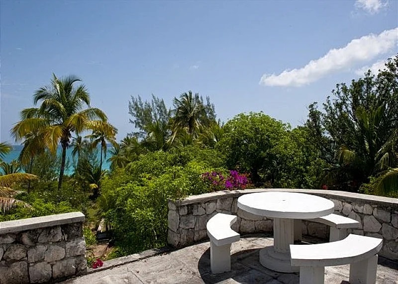 Historic Beach House with Pool, Spectacular Ocean Views in Eleuthera, Bahamas — photo 4