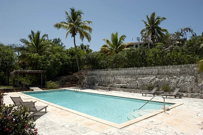 Historic Beach House with Pool, Spectacular Ocean Views in Eleuthera, Bahamas — photo 5