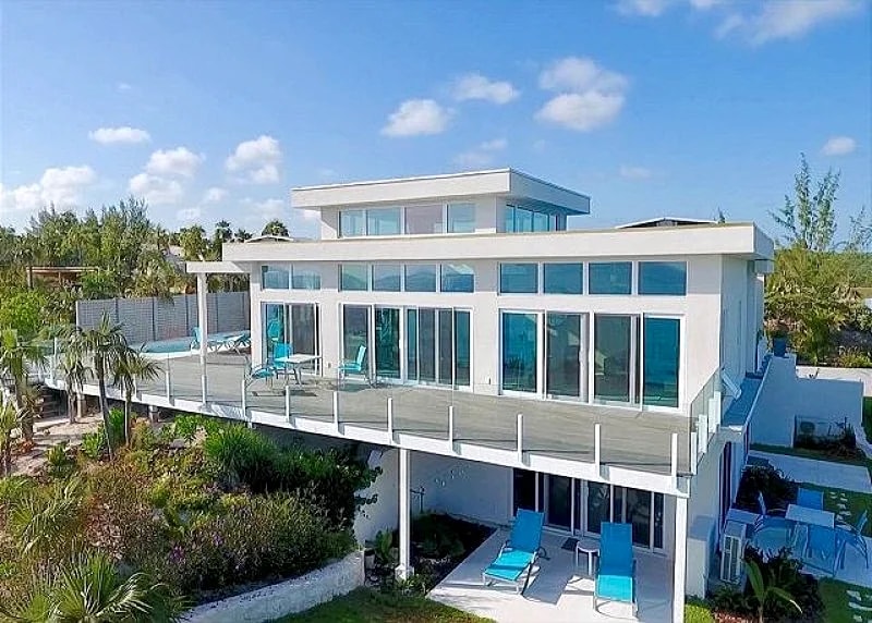 Stunning New Secluded Beachfront House with Pool, Spectacular Views in Eleuthera, Bahamas — photo 1
